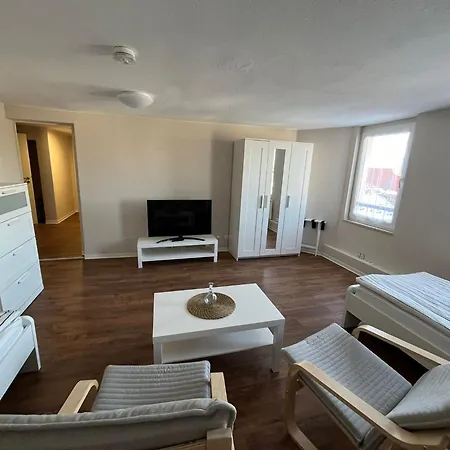 Roth's Monteurs- Und Ferienapartments Apartman *