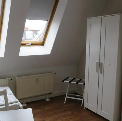 Roth's Monteurs- Und Ferienapartments Apartamento *