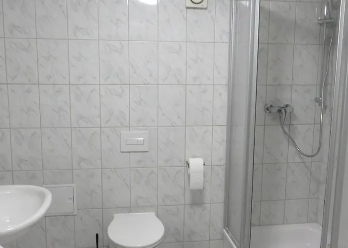 Roth's Monteurs- Und Ferienapartments Apartamento